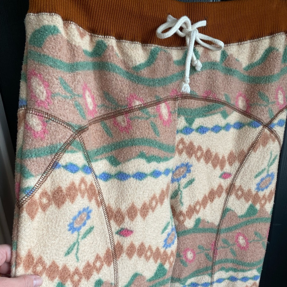 Urban Outfitters Out From Under Outlander Fleece Loungwear Cozy Joggers-Size M - Picture 4 of 8